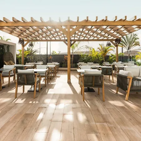فندق Amarilla Golf Residences 5*