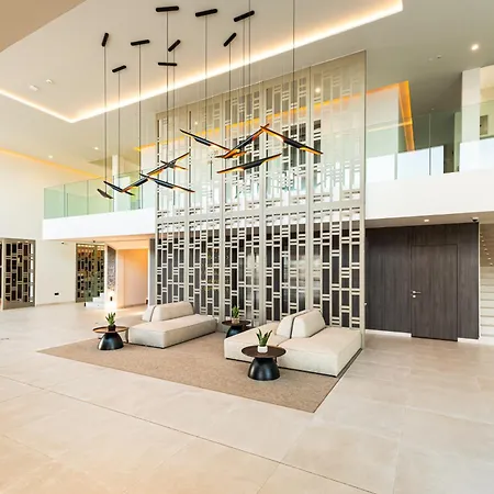 Amarilla Golf Residences 圣米格尔德阿沃纳