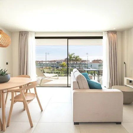 Hotel Amarilla Golf Residences