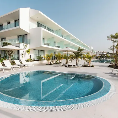 Amarilla Golf Residences Hotel 5*