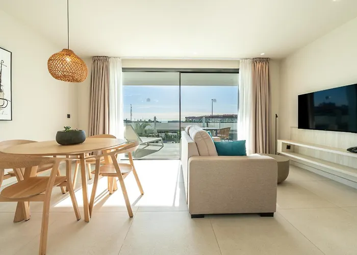 Amarilla Golf Residences Hotel