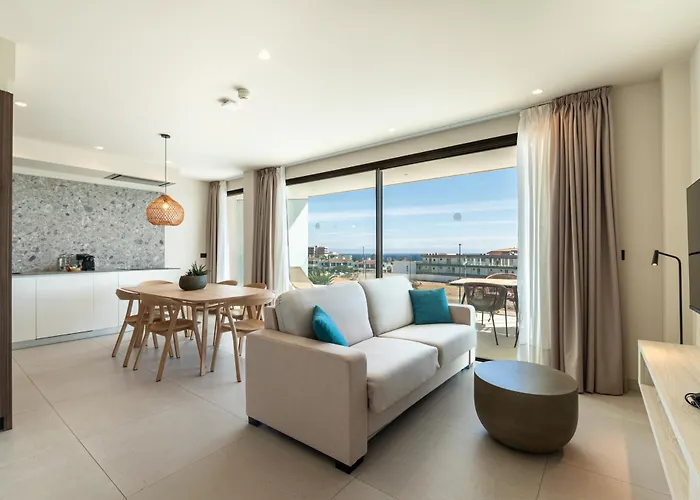 Amarilla Golf Residences Hotel