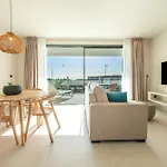 Amarilla Golf Residences 酒店
